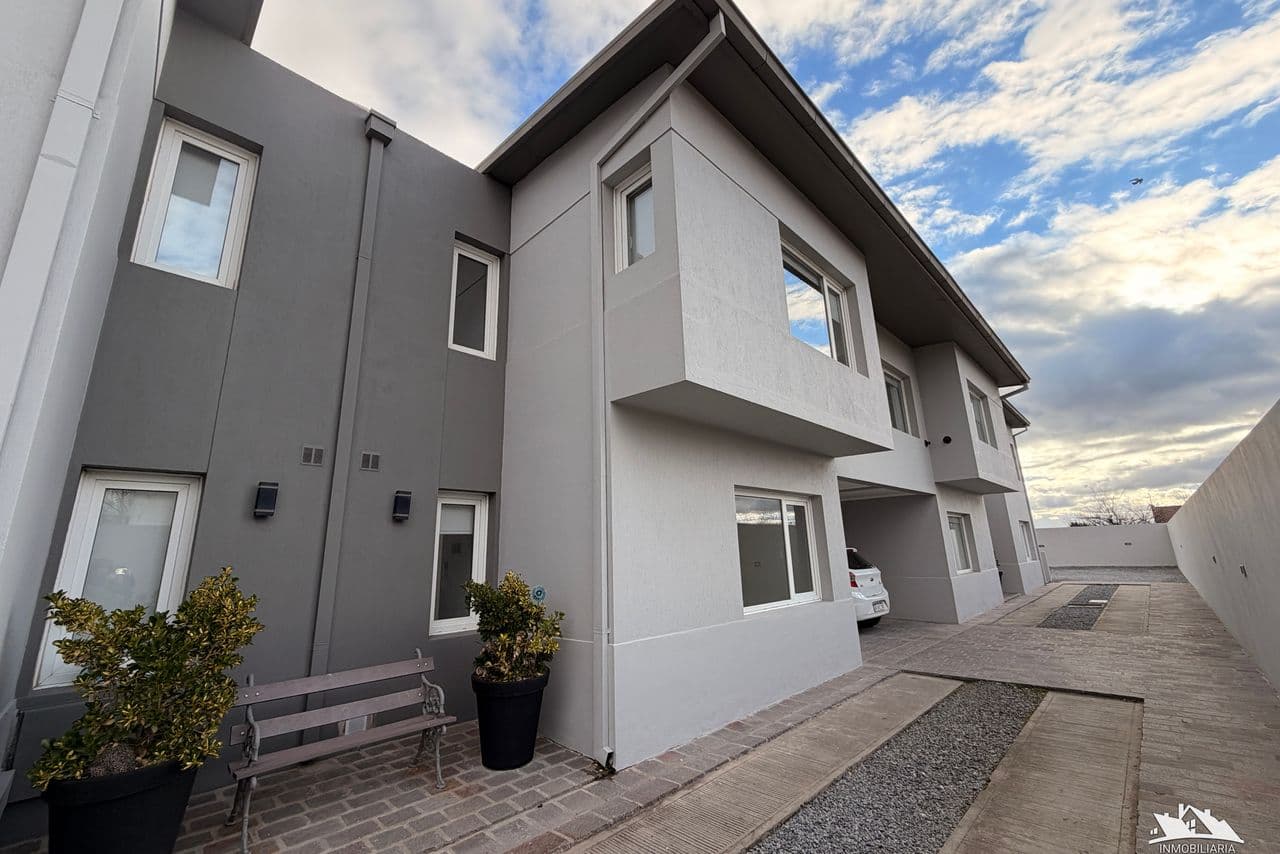 Tierra del Fuego al 1100 - 2 Dorm — tandil