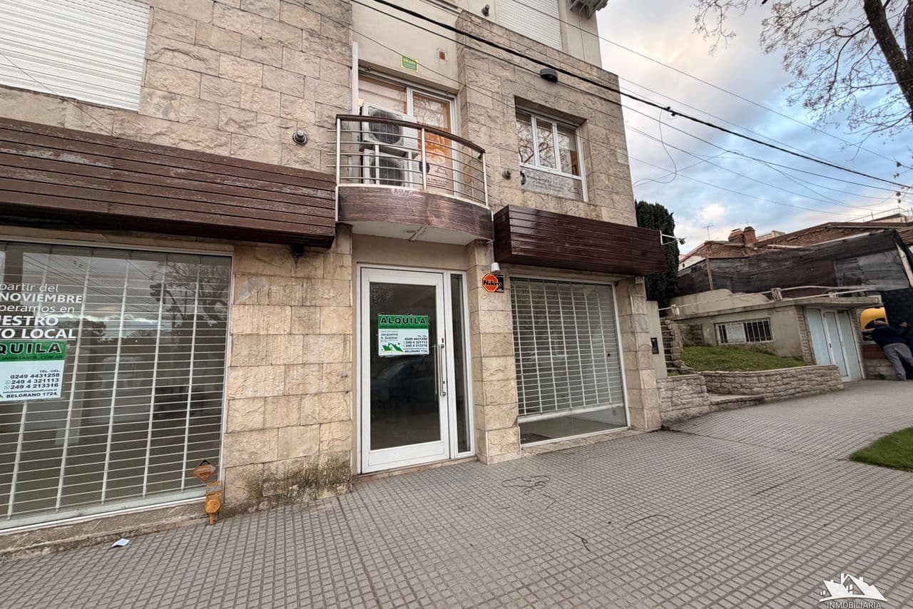 Av. Avellaneda y Alsina 2 — tandil