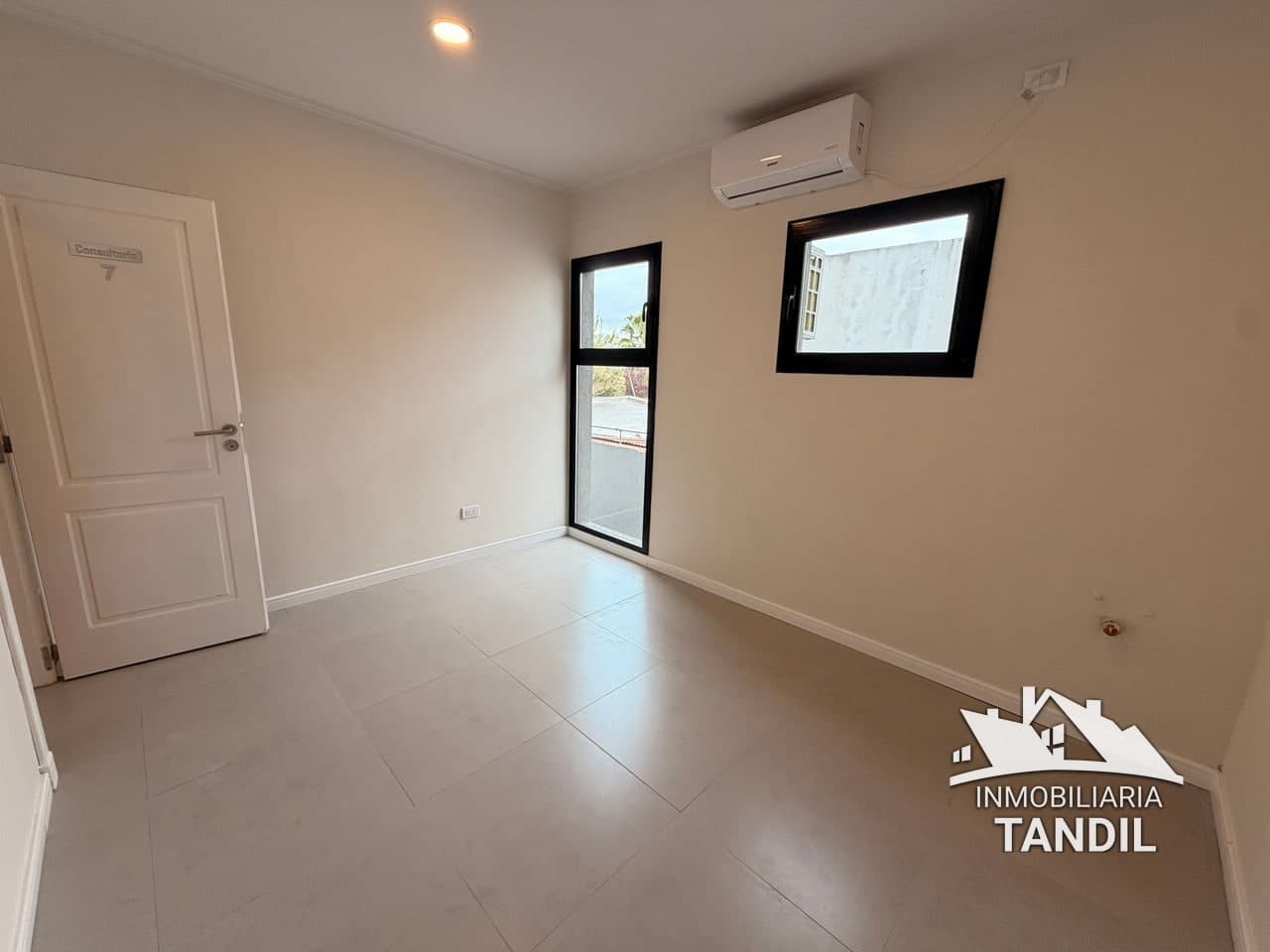 Av. España al 200 - Consultorios — Centrico, tandil (foto 6)