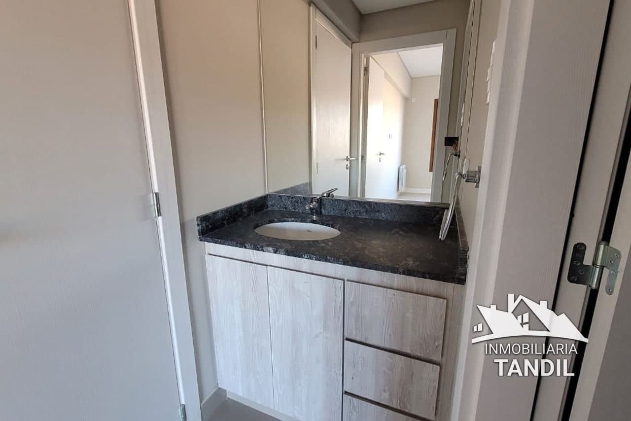 Departamento en alquiler en Semicentrico, Tandil — Avenida Perón al 1300 (foto 5 de 5)