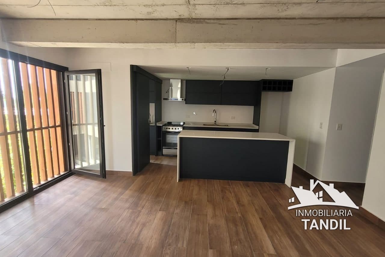 Departamento en alquiler en Semicentrico, Tandil — Av. Brasil al 300 (foto 4 de 10)