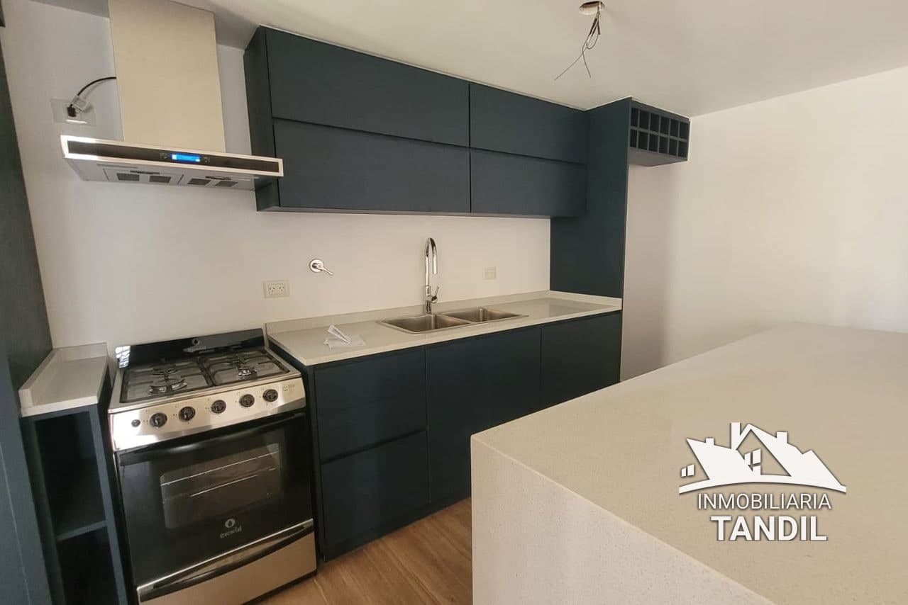 Departamento en alquiler en Semicentrico, Tandil — Av. Brasil al 300 (foto 6 de 10)