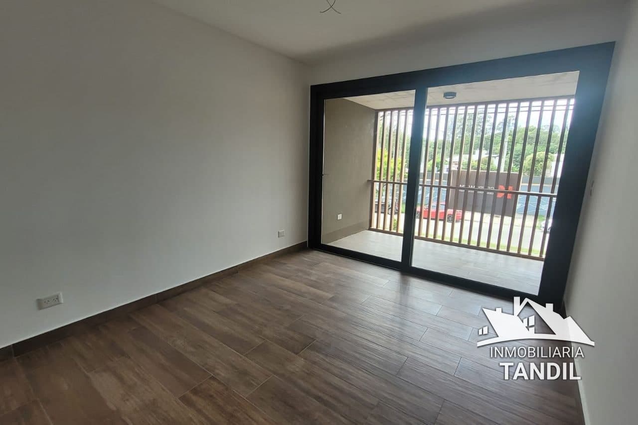 Departamento en alquiler en Semicentrico, Tandil — Av. Brasil al 300 (foto 8 de 10)