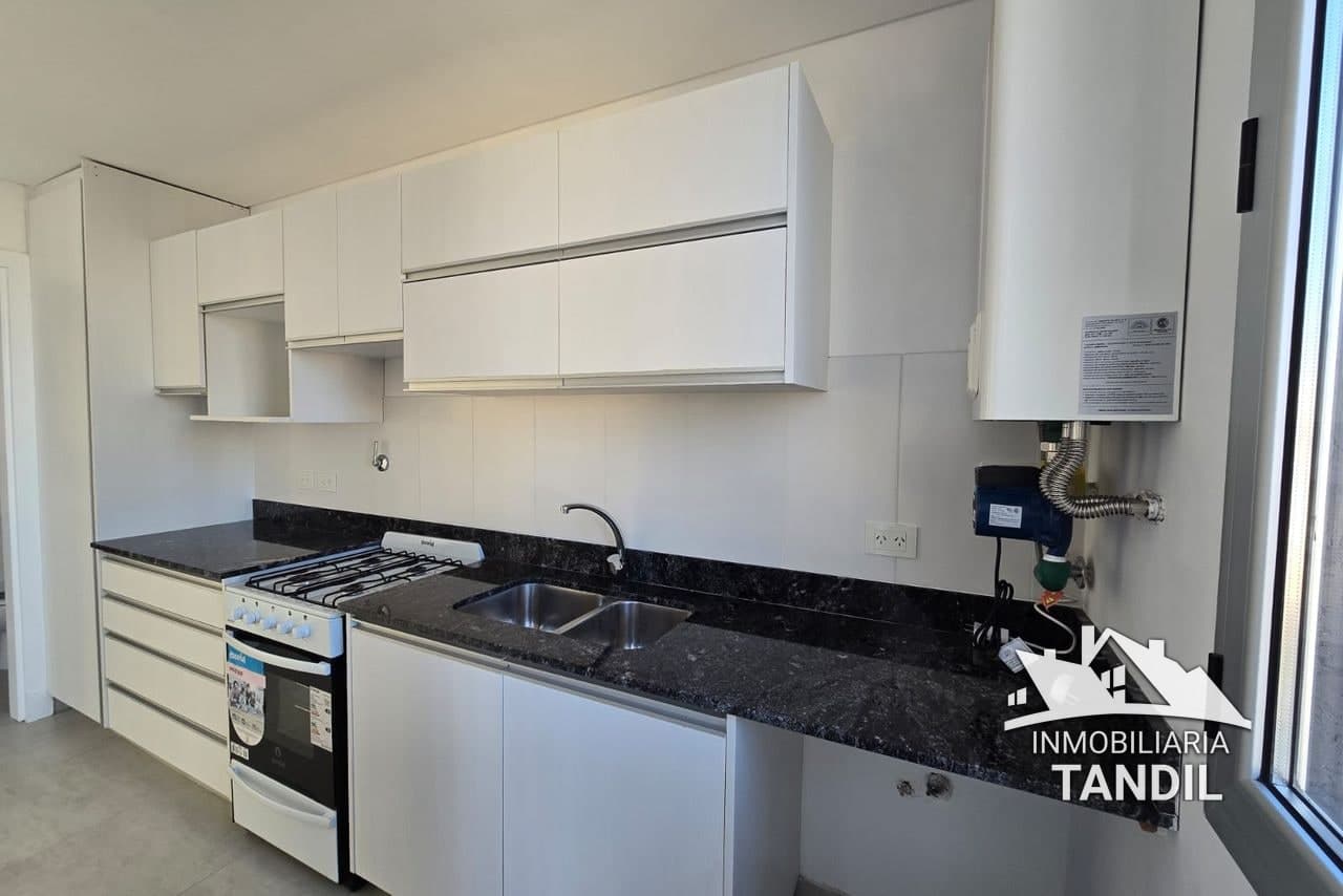 Departamento en alquiler en Centrico, Tandil — España al 700 (foto 3 de 10)