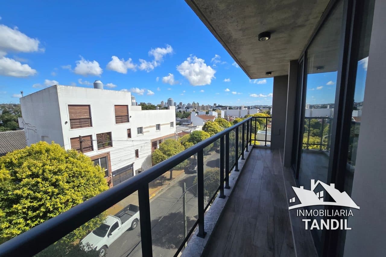 Departamento en alquiler en Cerrito, Tandil — Av. Avellaneda y Roca (foto 6 de 9)